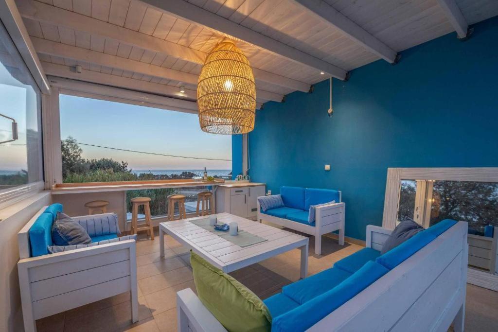Seabreeze Villa - With Jacuzzi & Heated Pool Masztihári Kültér fotó