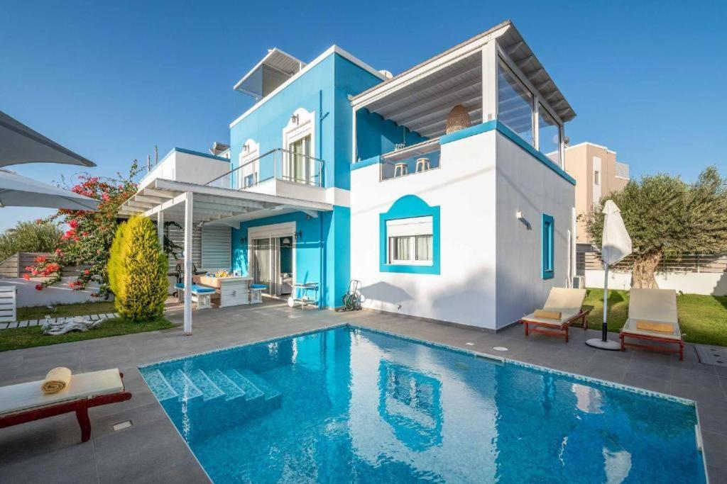 Seabreeze Villa - With Jacuzzi & Heated Pool Masztihári Kültér fotó